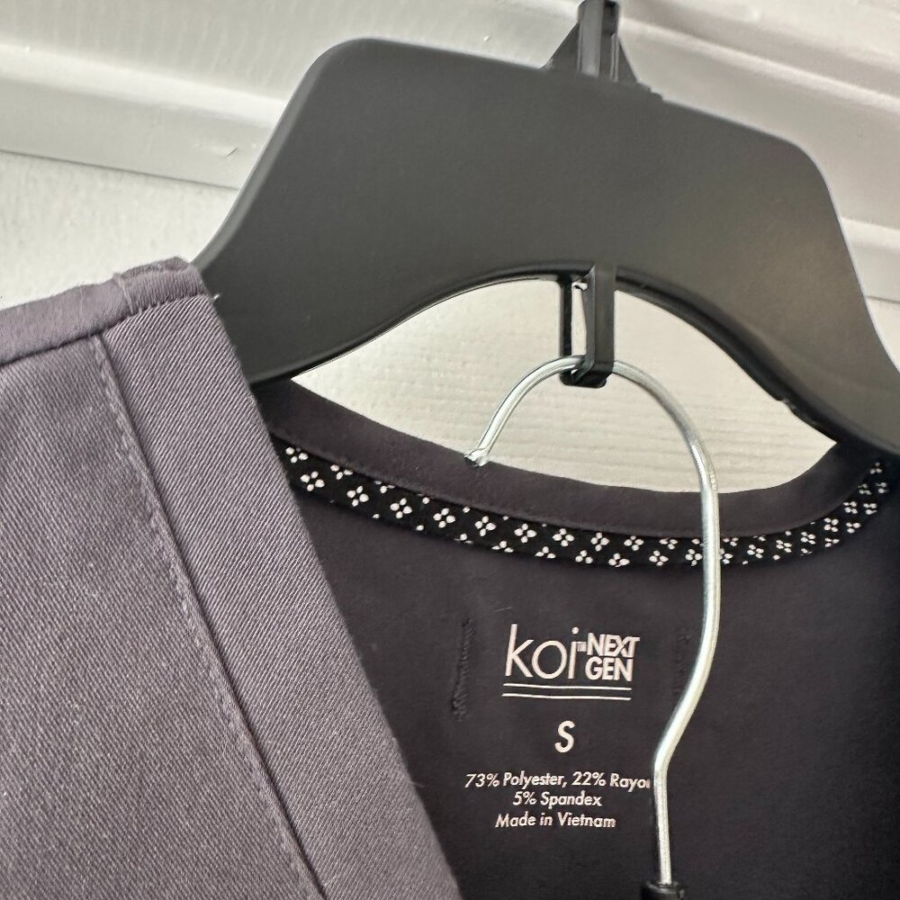 Koi grey jogger scrub set